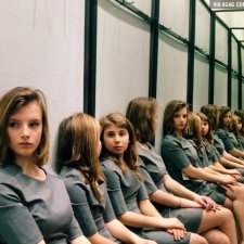 Необычная оптическая иллюзия с девушками