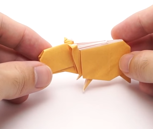 Как сделать оригами из бумаги. Свинка