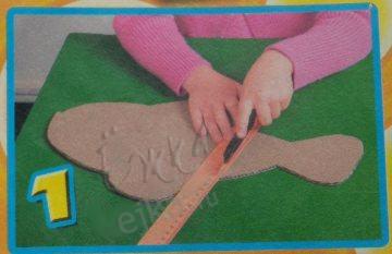 Подвижная поделка - рыбка, из гофрированного картона, детское творчество