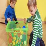 Как приучить ребёнка убирать свои игрушки
